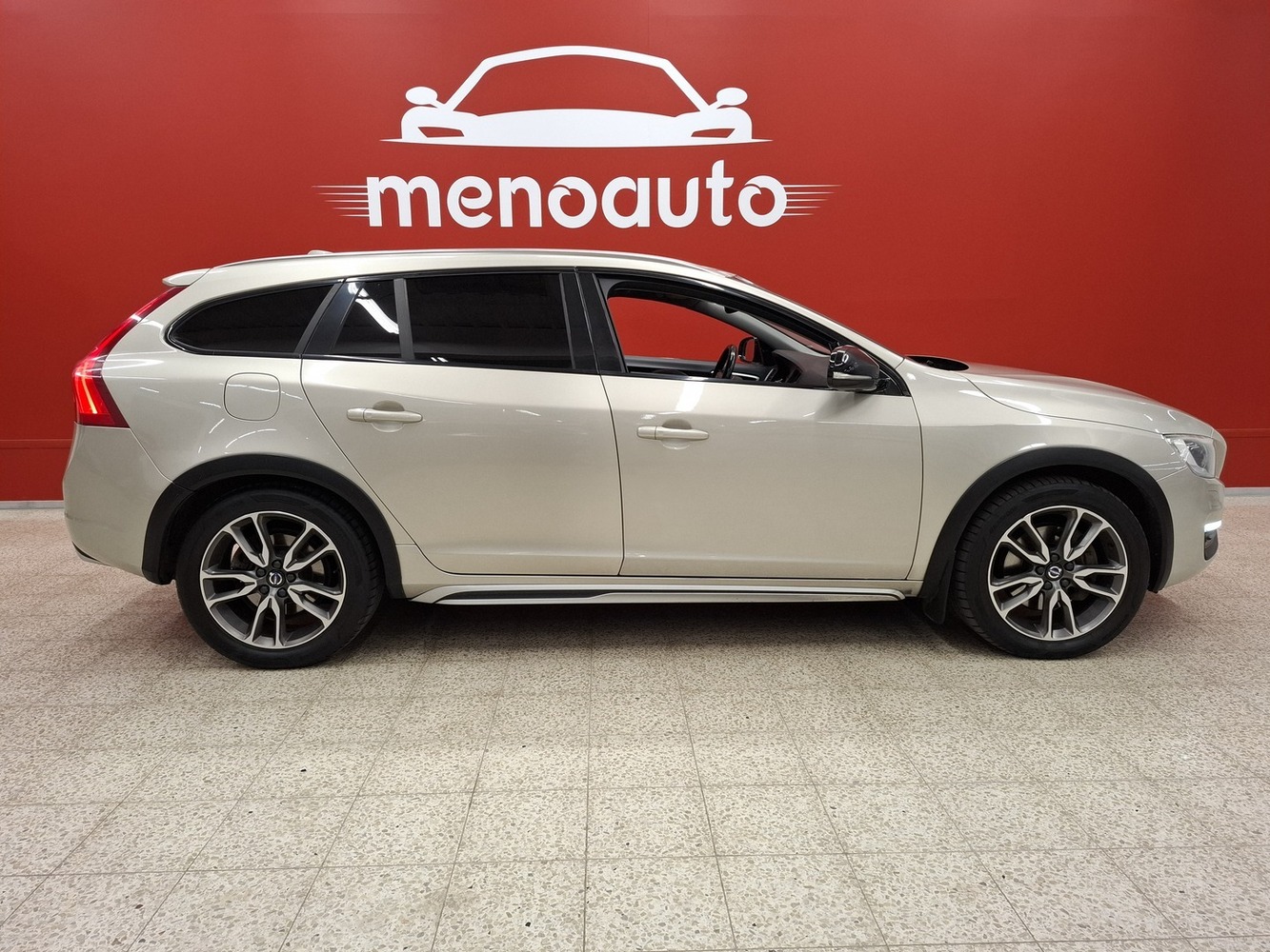 Volvo V60 Cross Country vaihtoauto