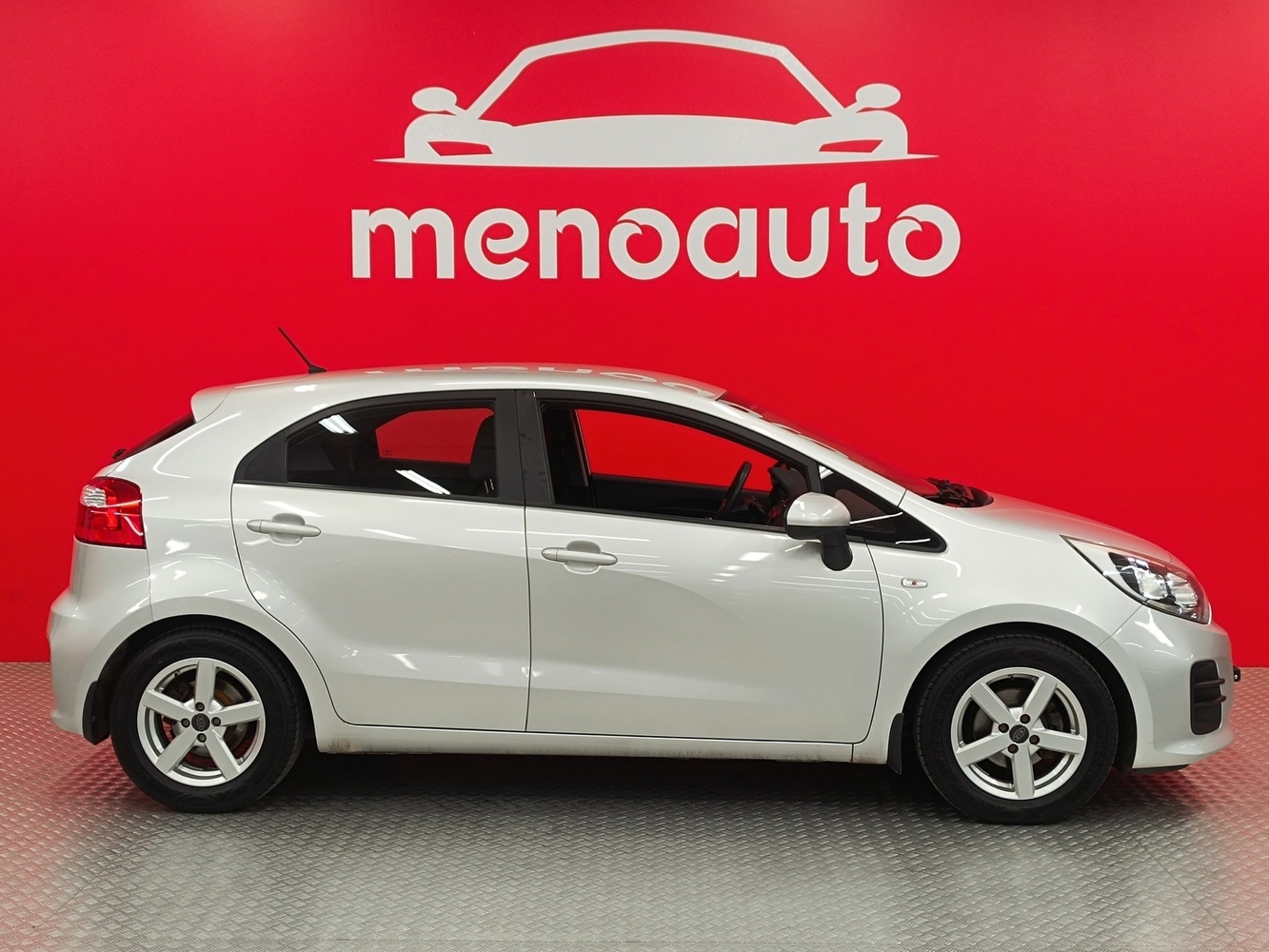 Kia Rio vaihtoauto