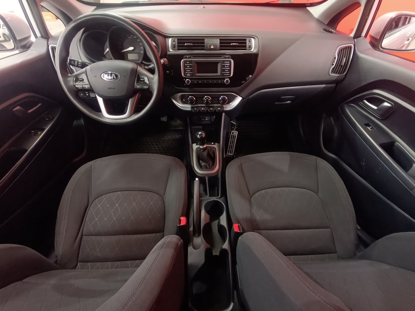 Kia Rio vaihtoauto
