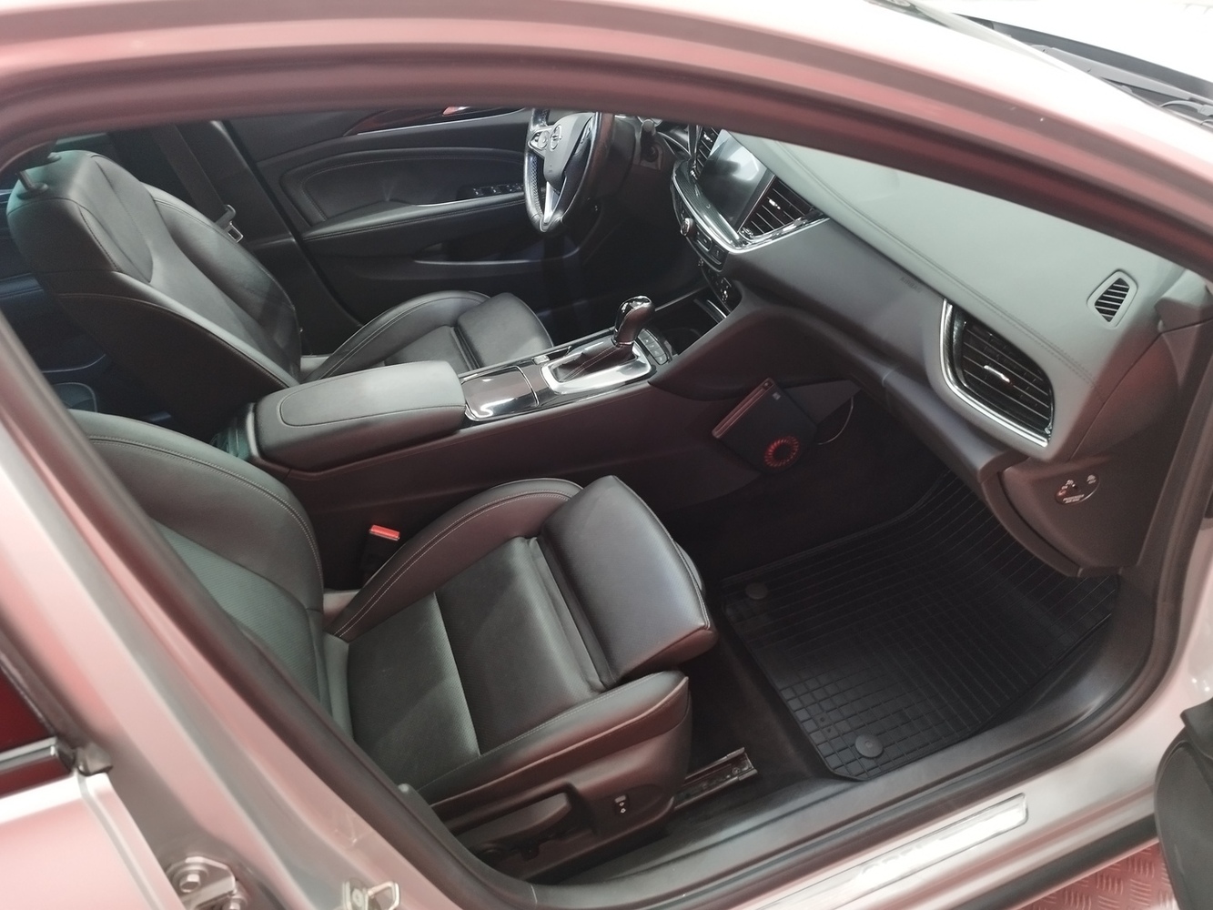 Opel Insignia vaihtoauto
