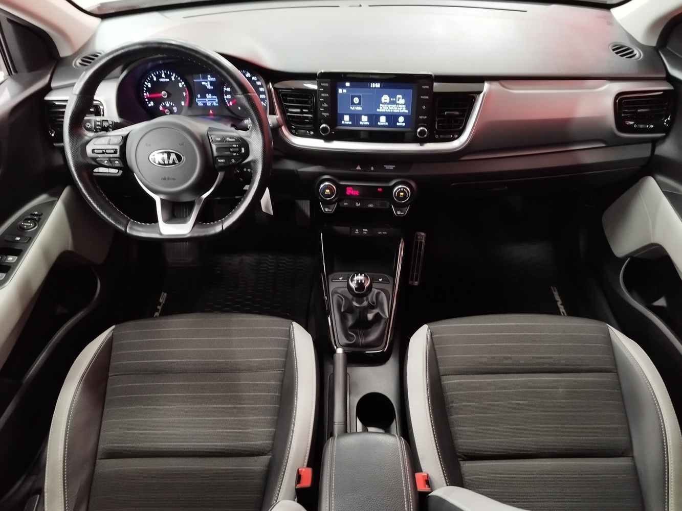 Kia Stonic vaihtoauto