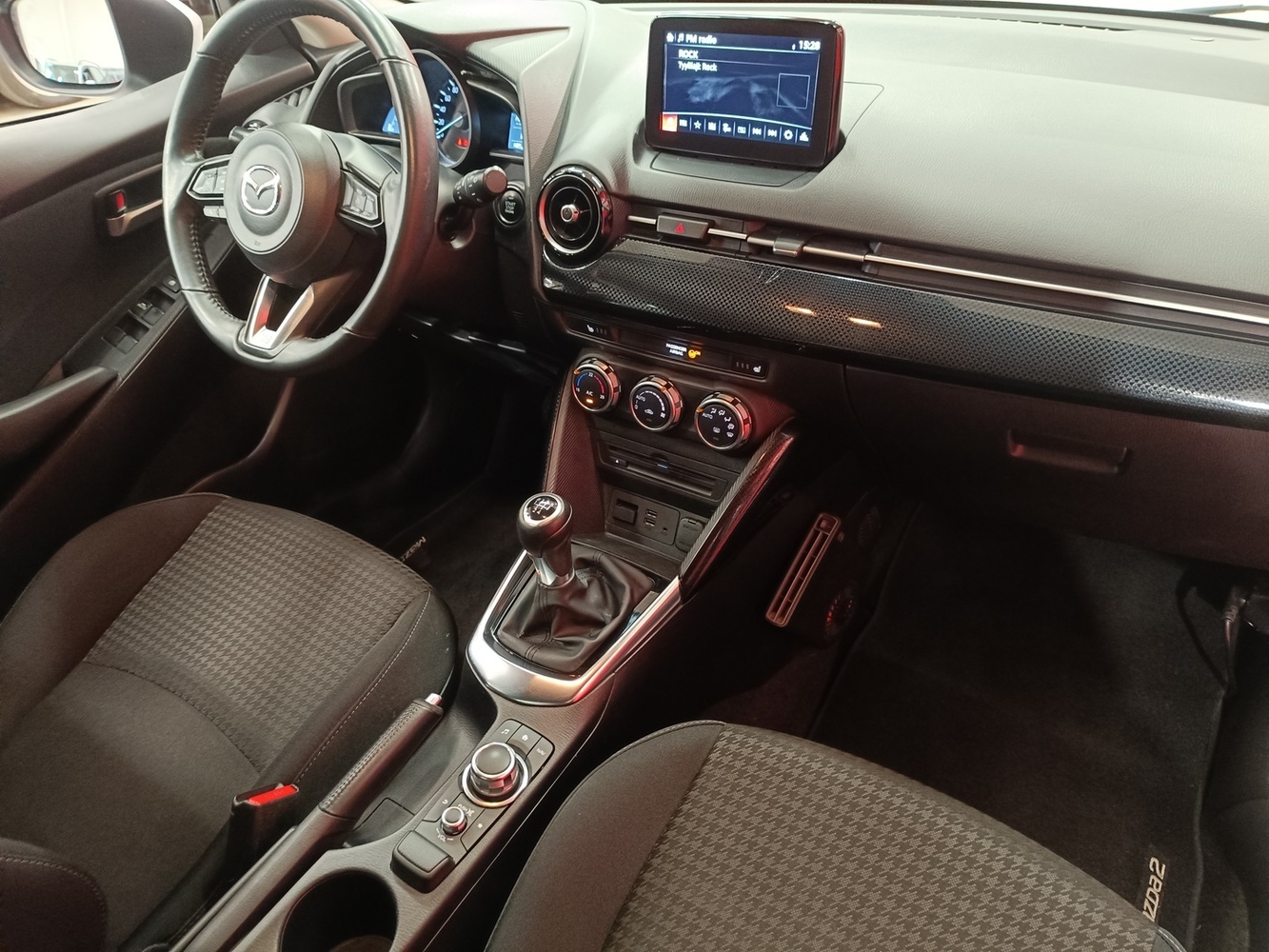 Mazda 2 vaihtoauto