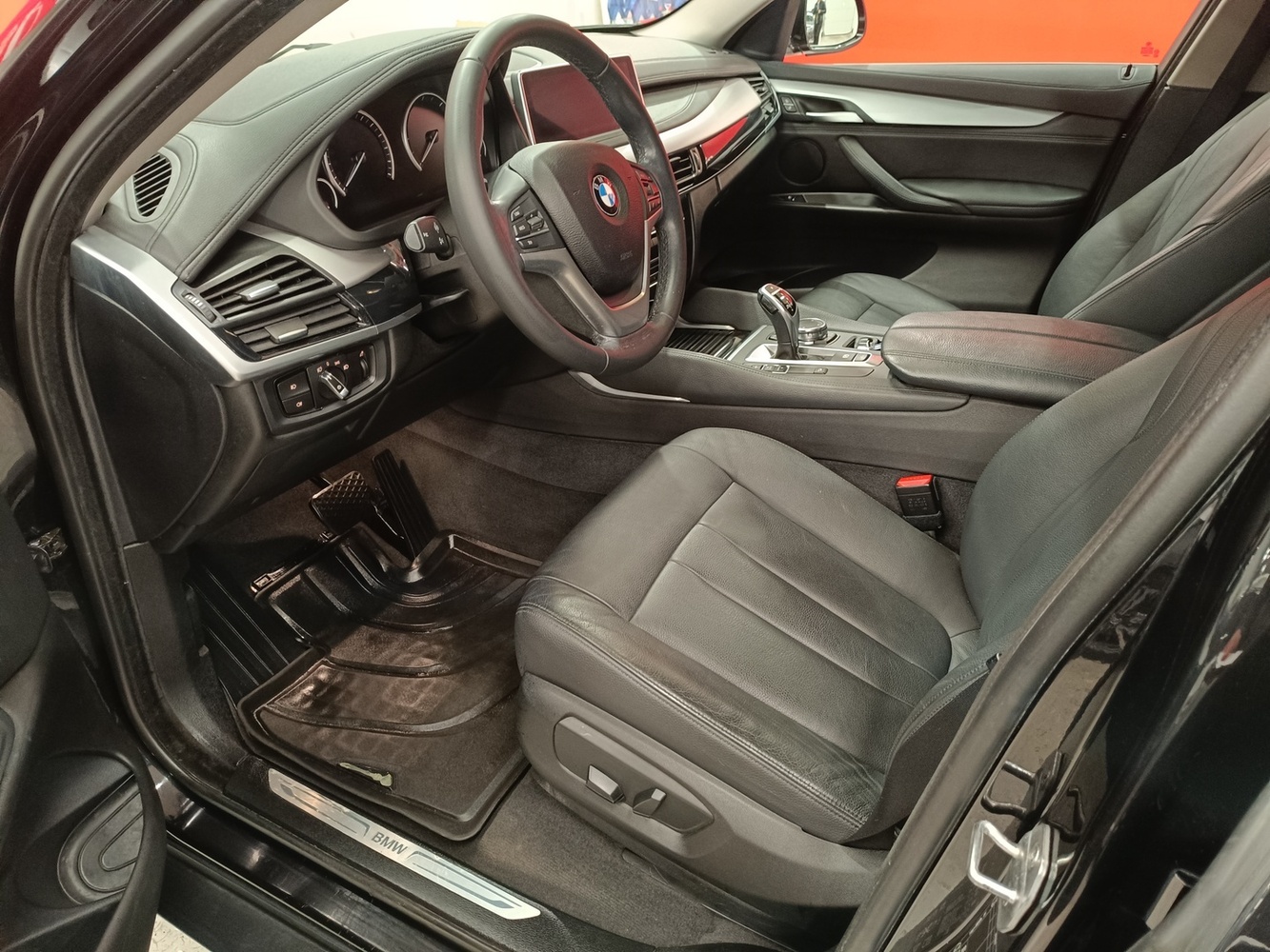 BMW X6 vaihtoauto