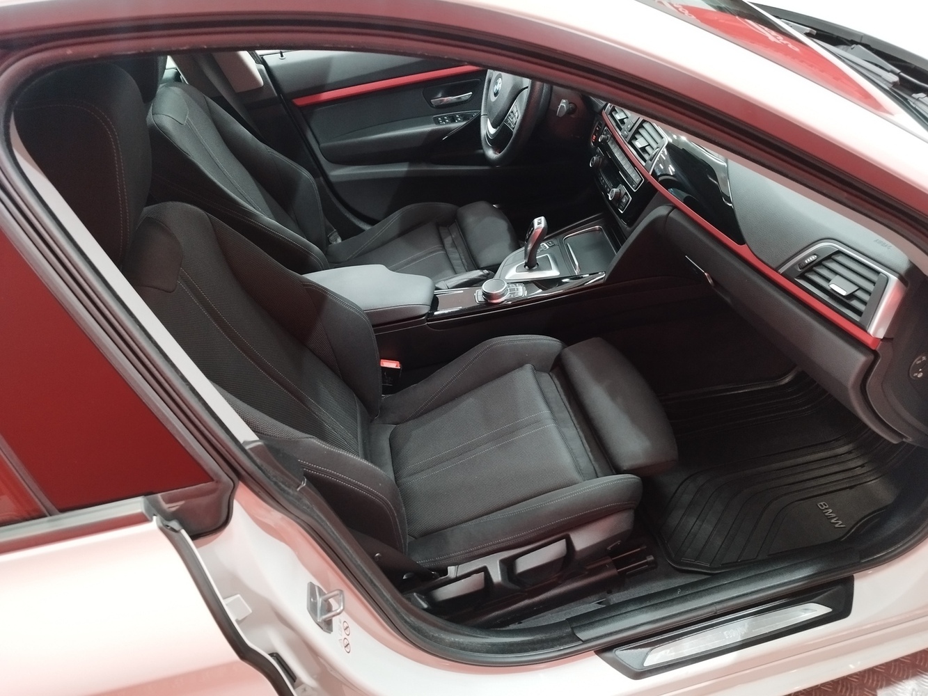 BMW 320 vaihtoauto