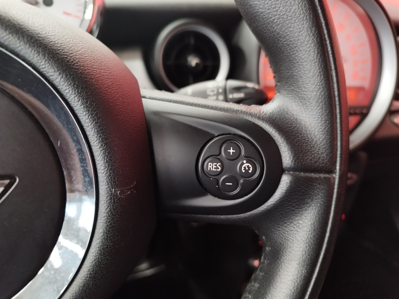 Mini Cooper vaihtoauto