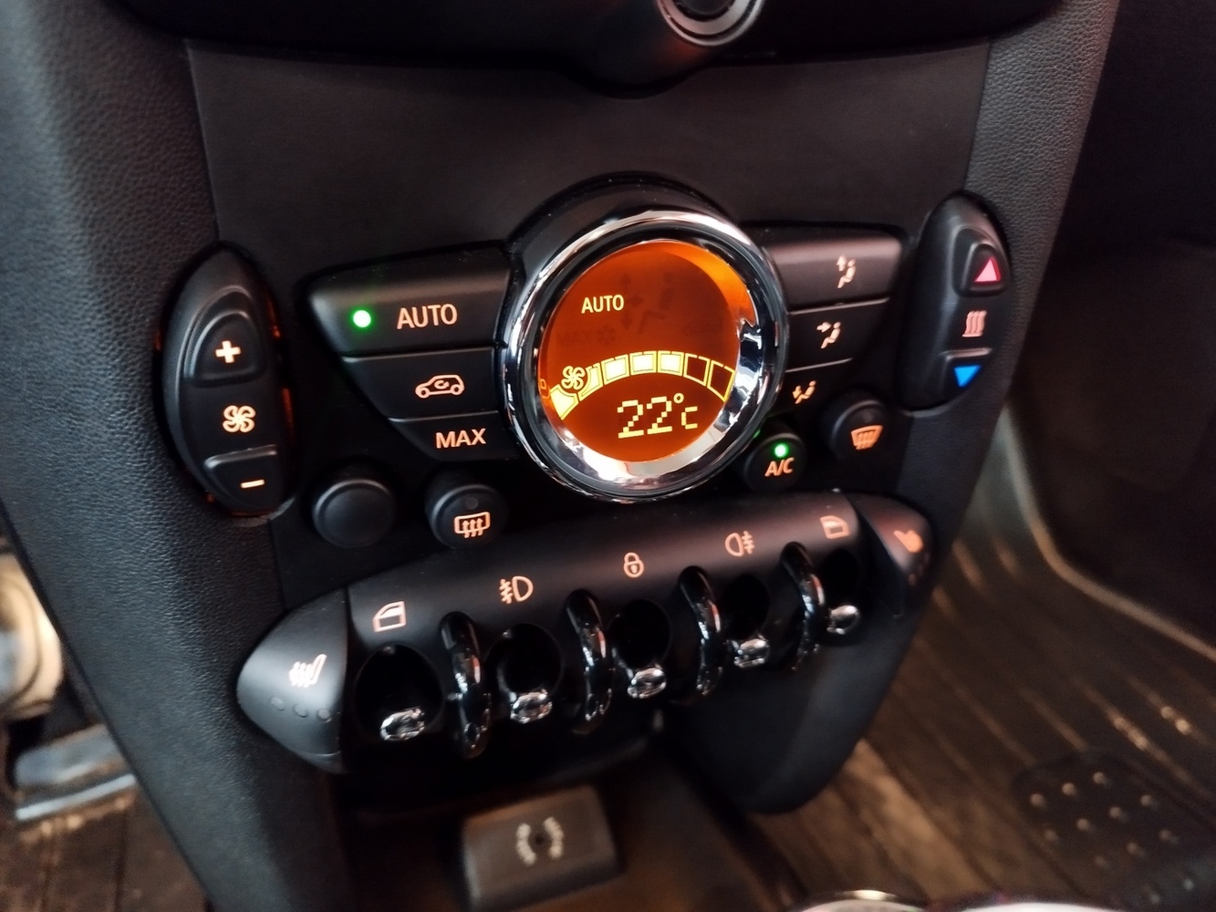 Mini Cooper vaihtoauto