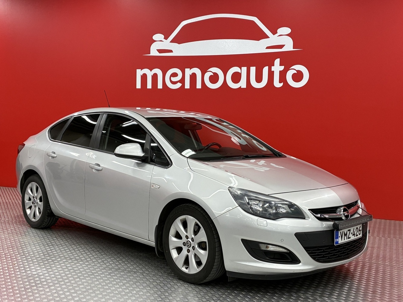 Opel Astra vaihtoauto