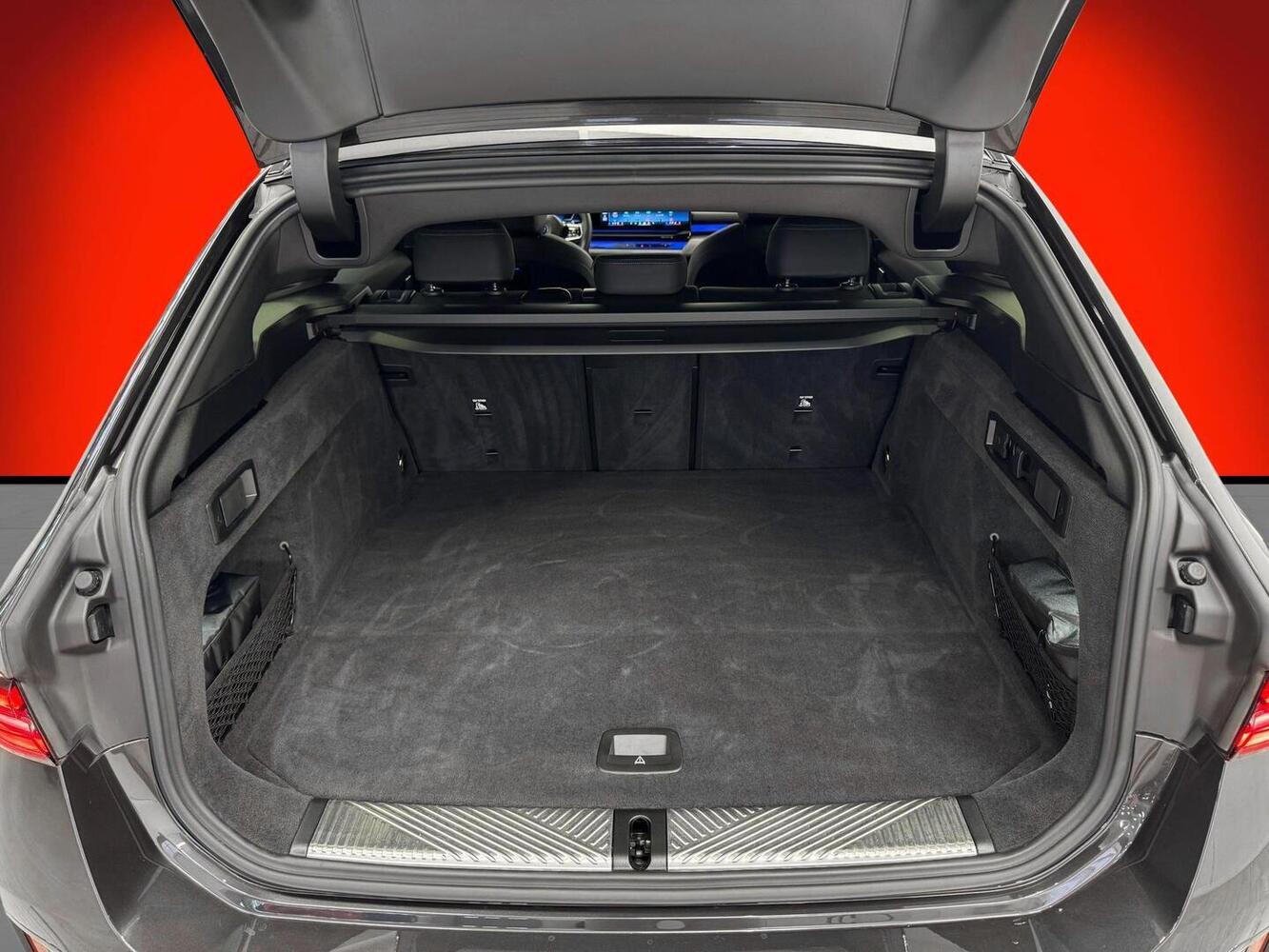 BMW i5 vaihtoauto