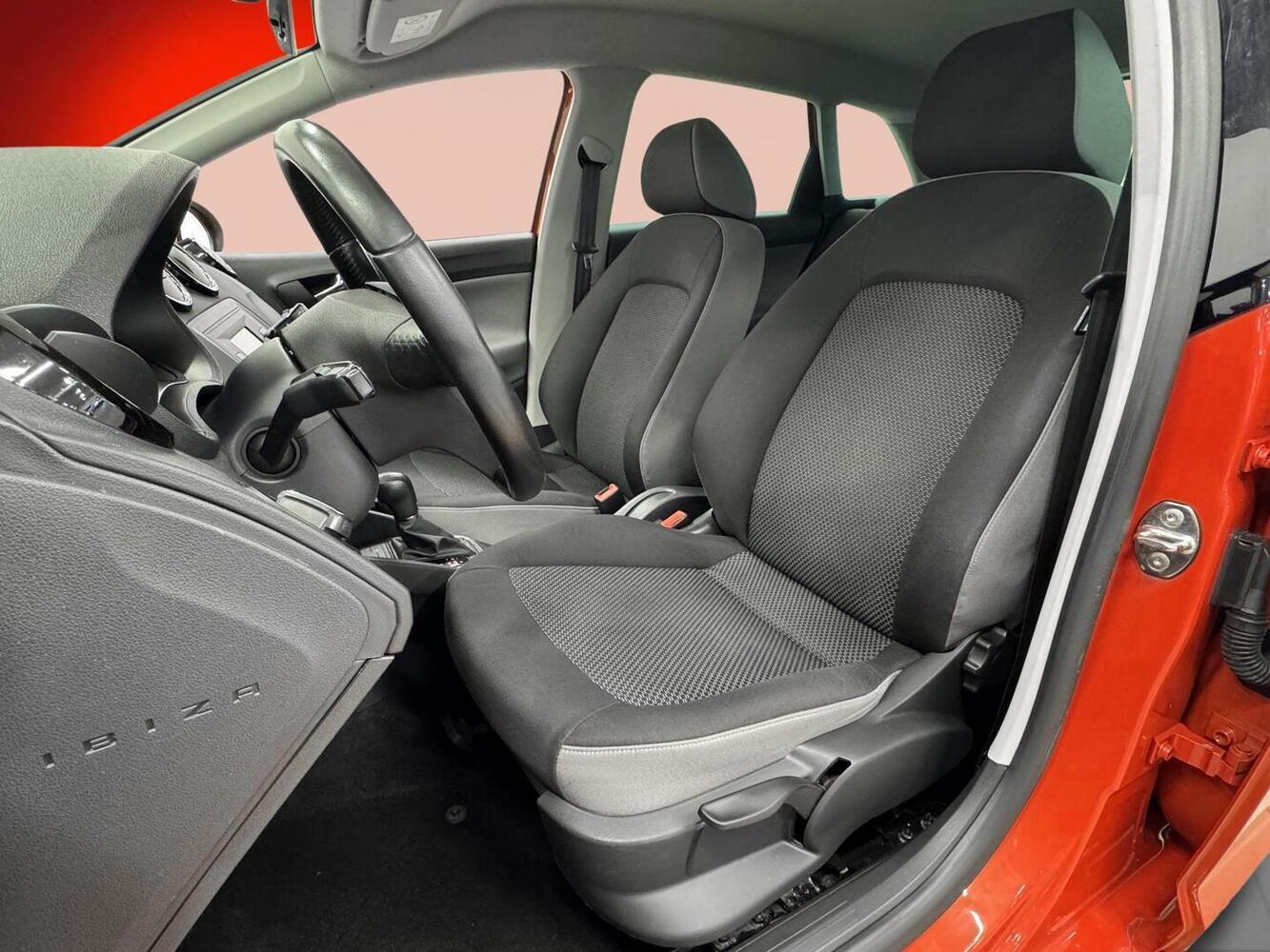 SEAT Ibiza vaihtoauto