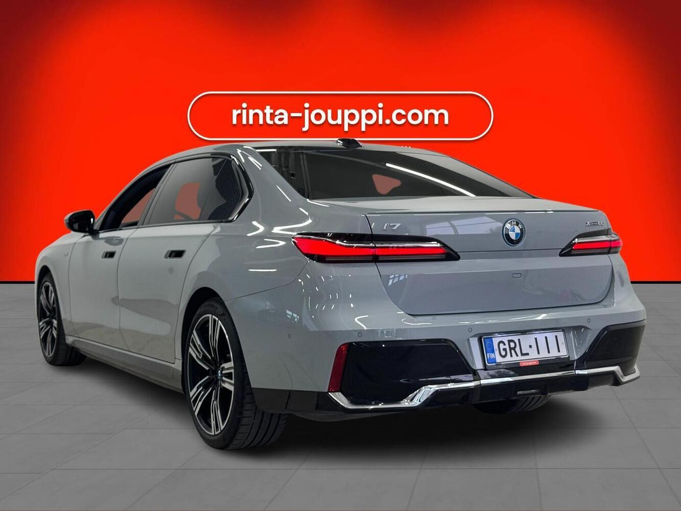 BMW i7 vaihtoauto