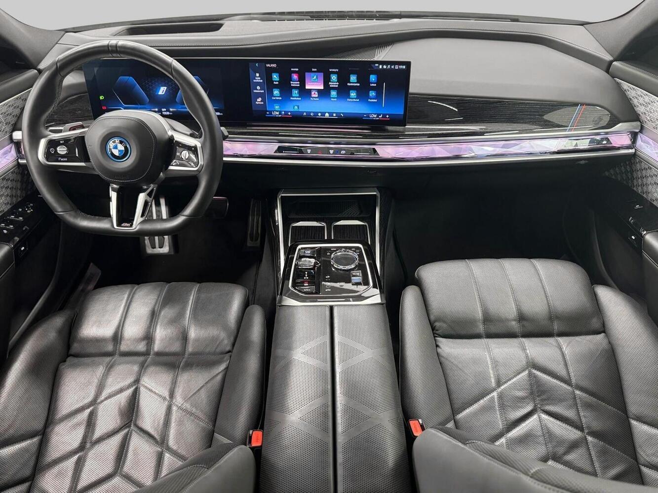 BMW i7 vaihtoauto