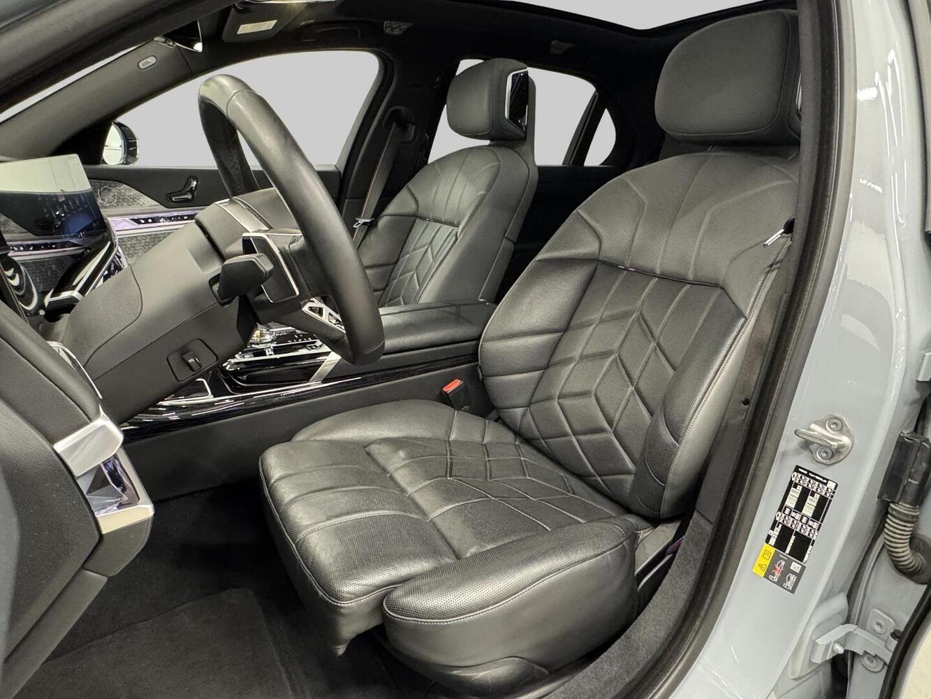 BMW i7 vaihtoauto