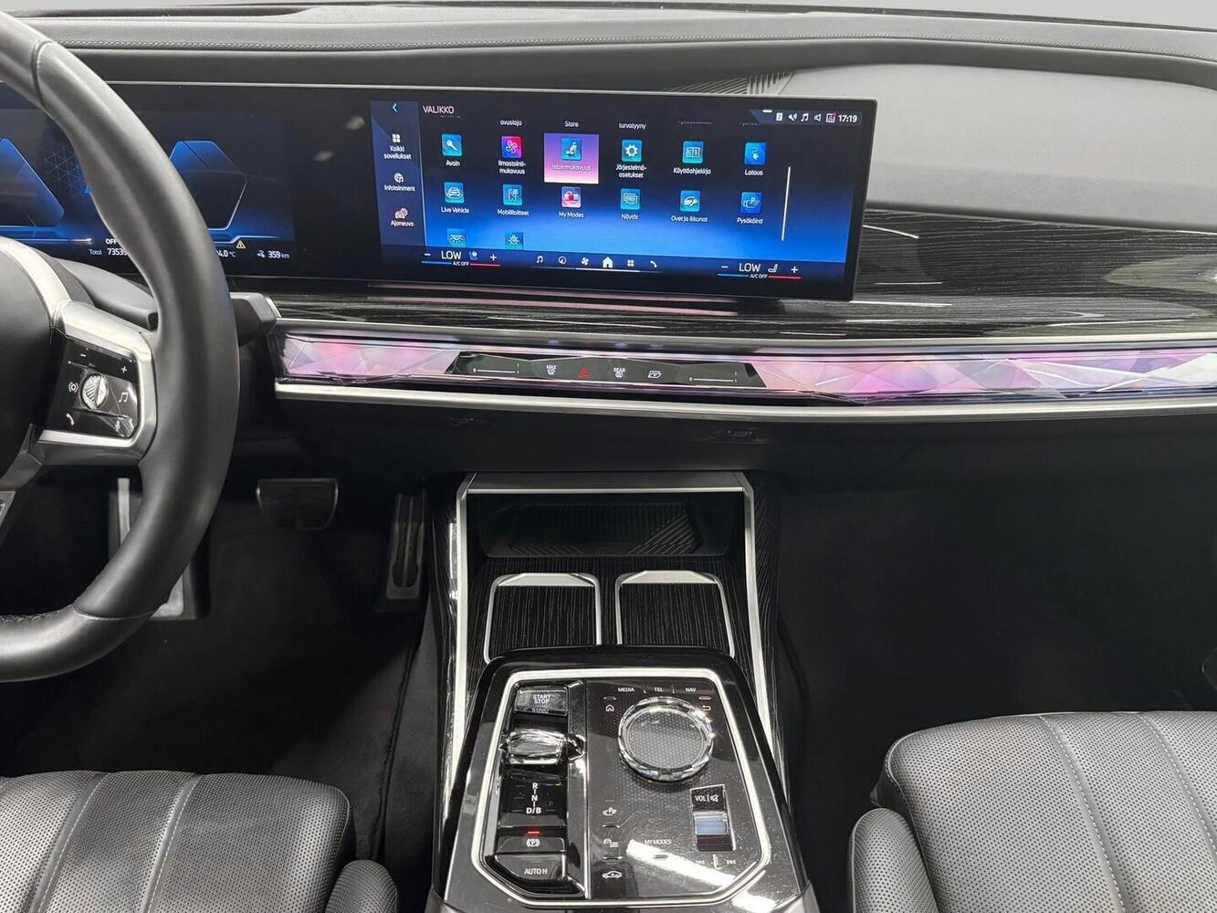 BMW i7 vaihtoauto
