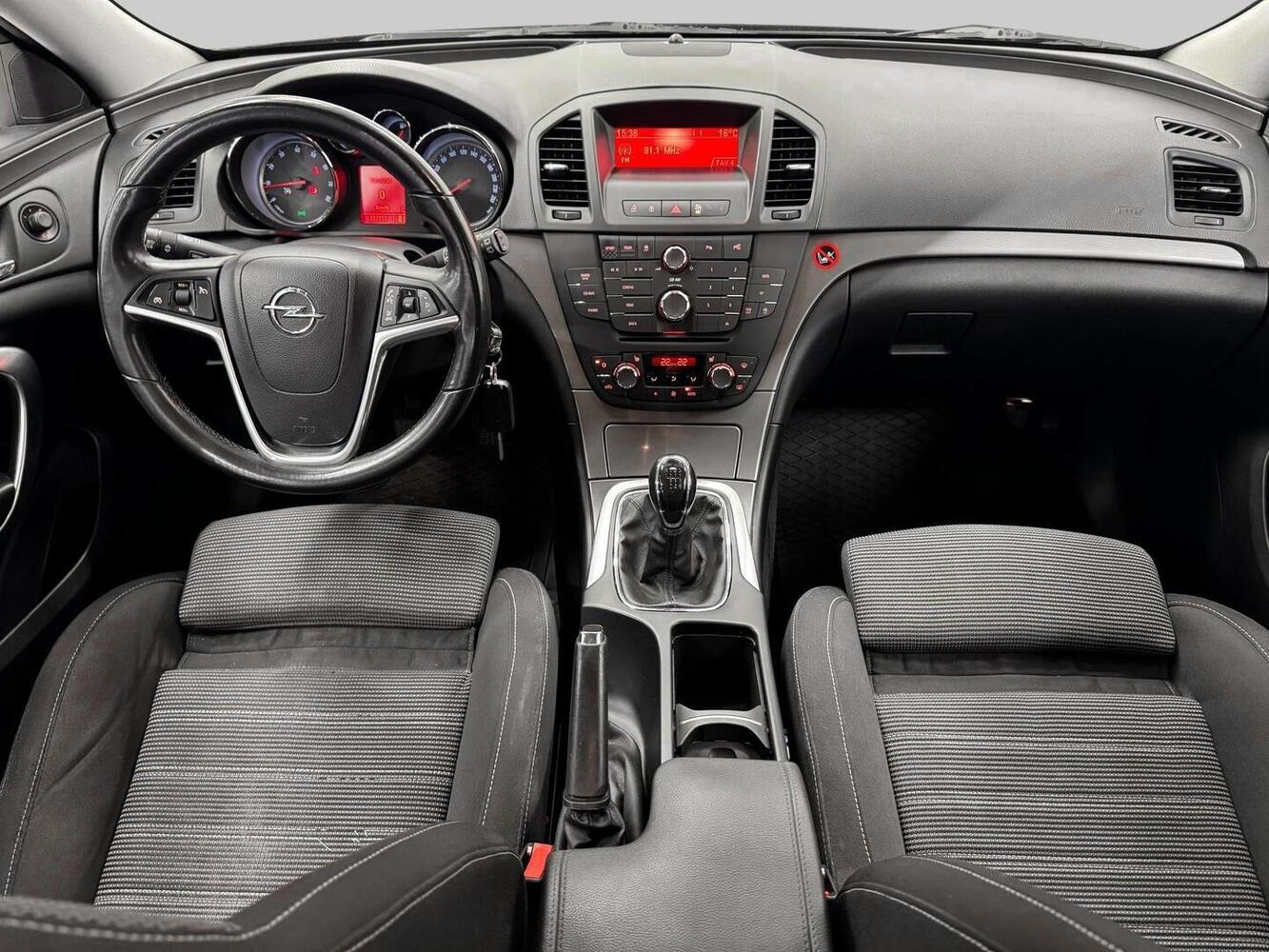 Opel Insignia vaihtoauto