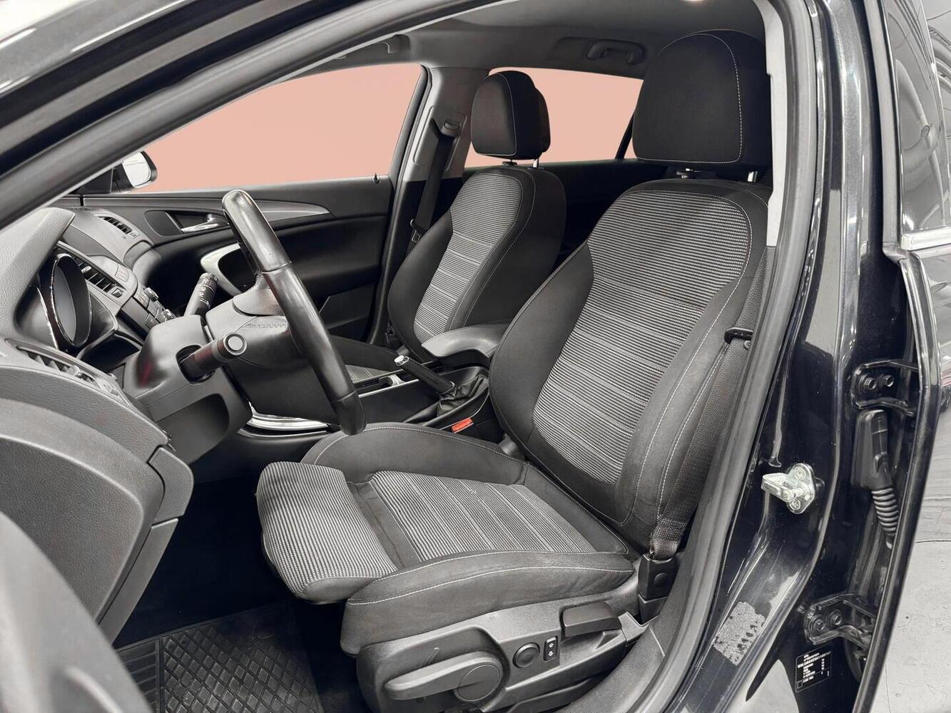 Opel Insignia vaihtoauto
