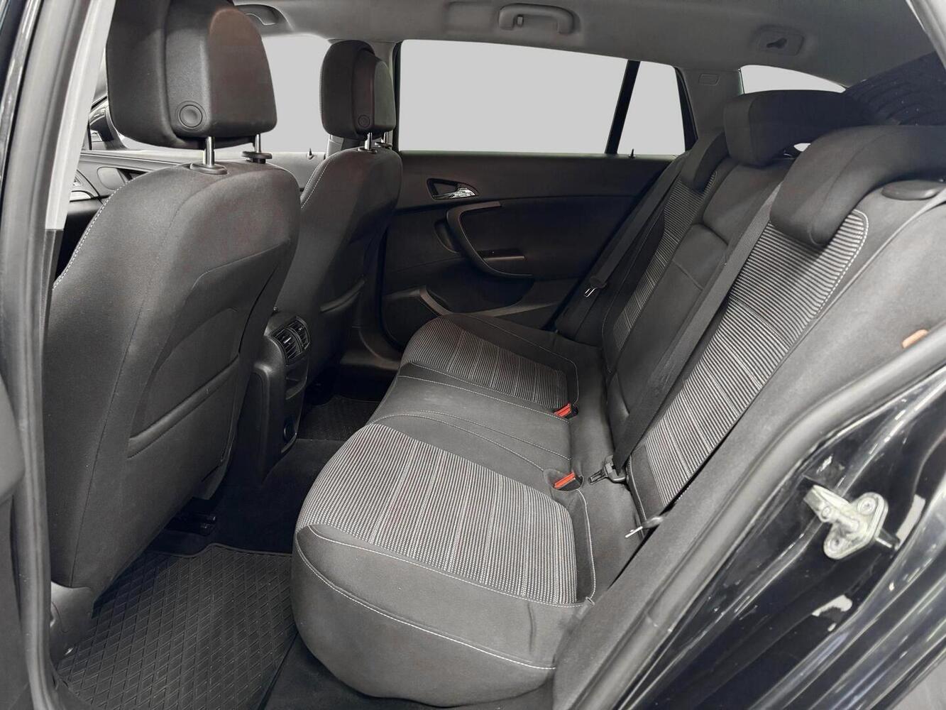 Opel Insignia vaihtoauto