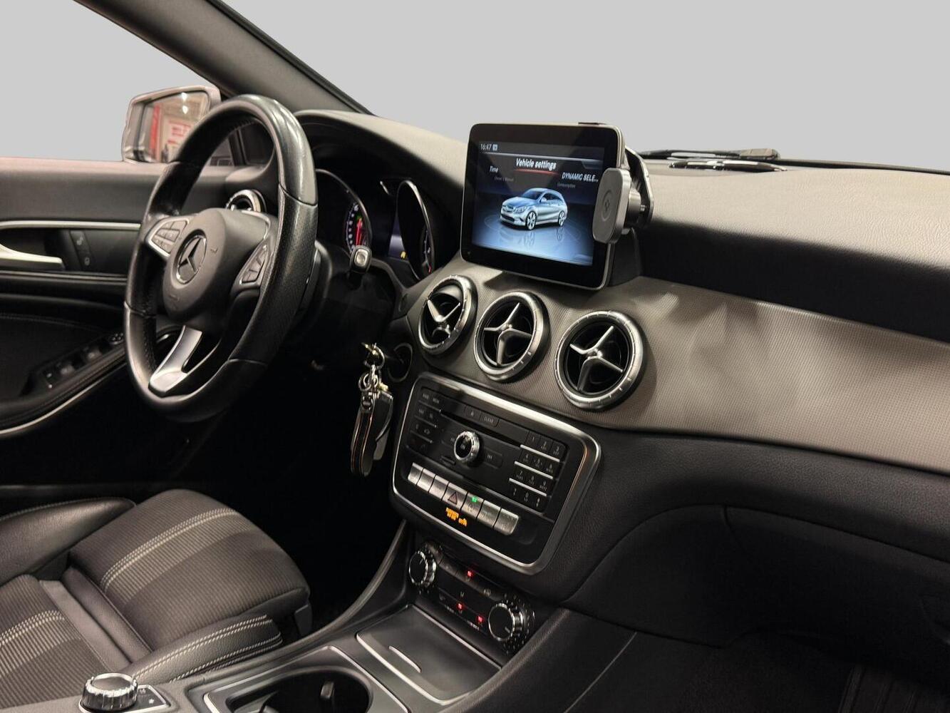 Mercedes-Benz CLA-sarja vaihtoauto