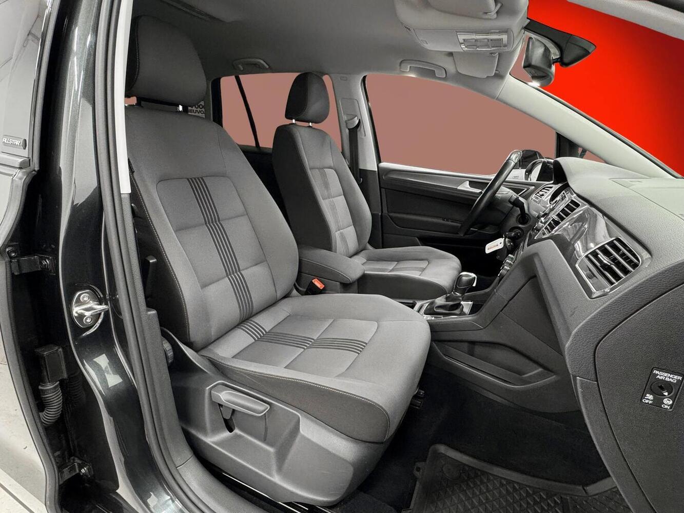 Volkswagen Golf Sportsvan vaihtoauto