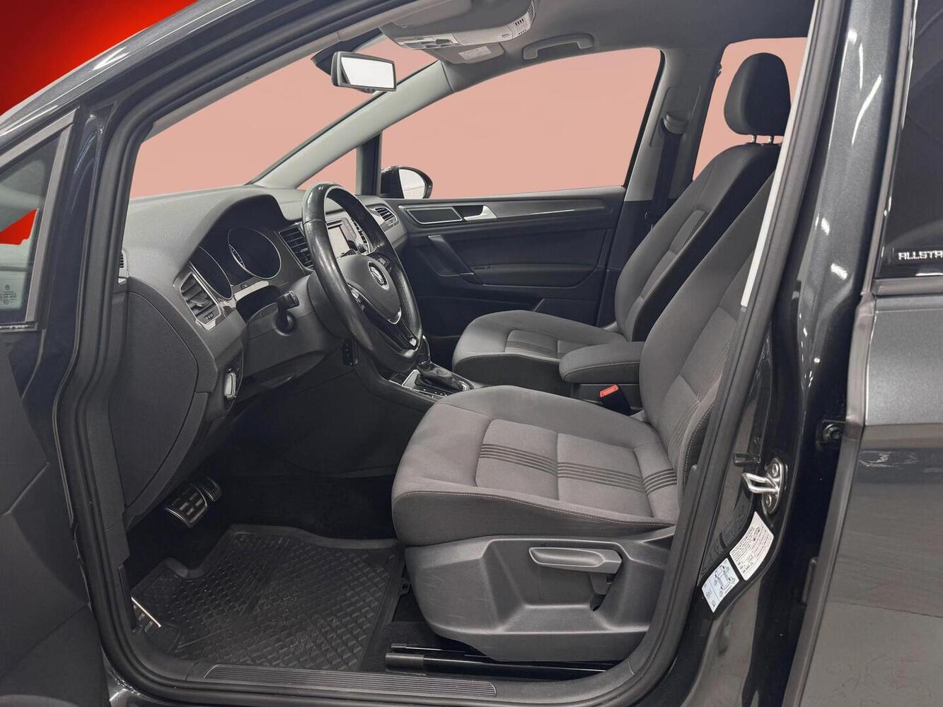 Volkswagen Golf Sportsvan vaihtoauto
