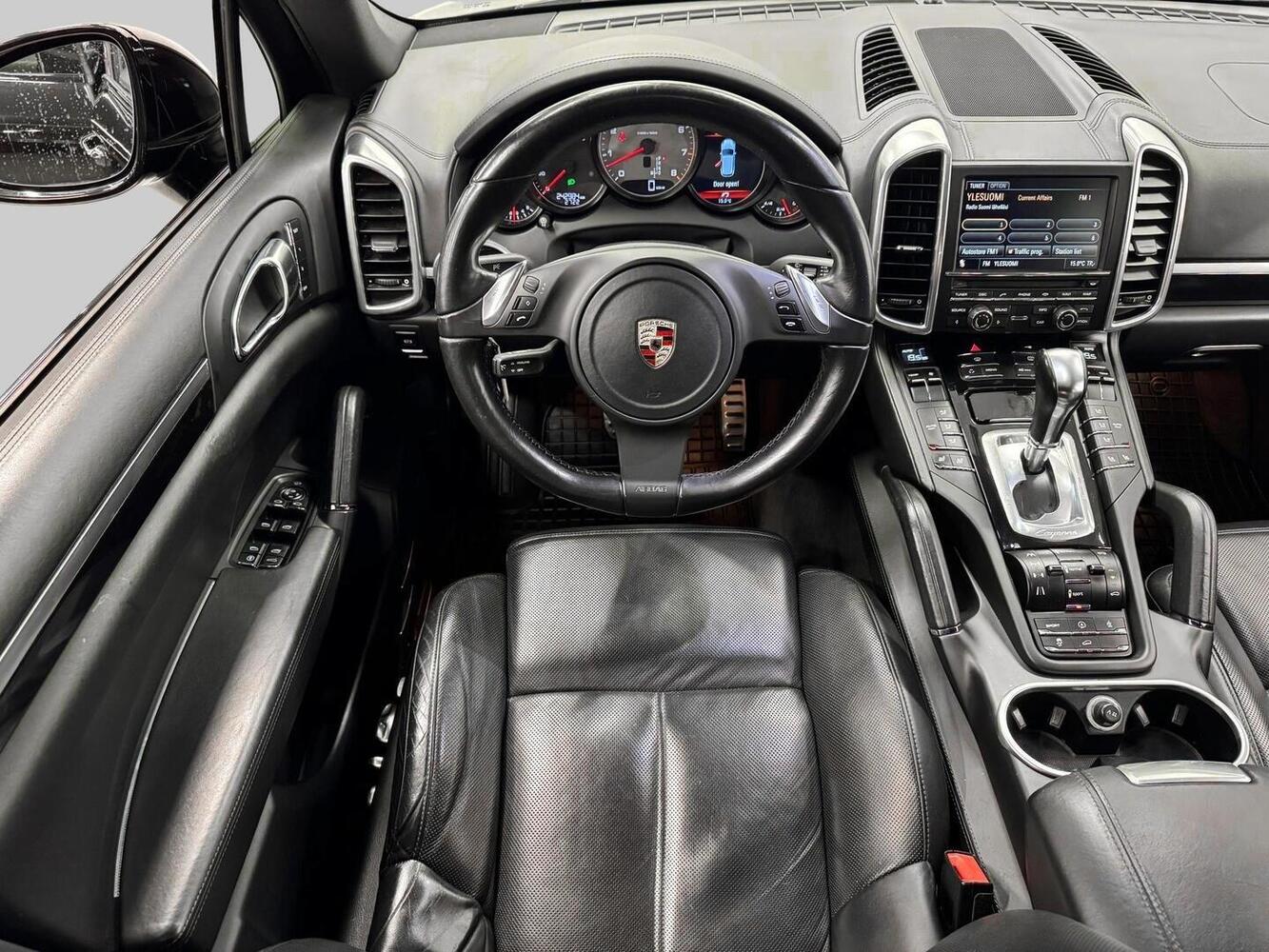 Porsche Cayenne vaihtoauto
