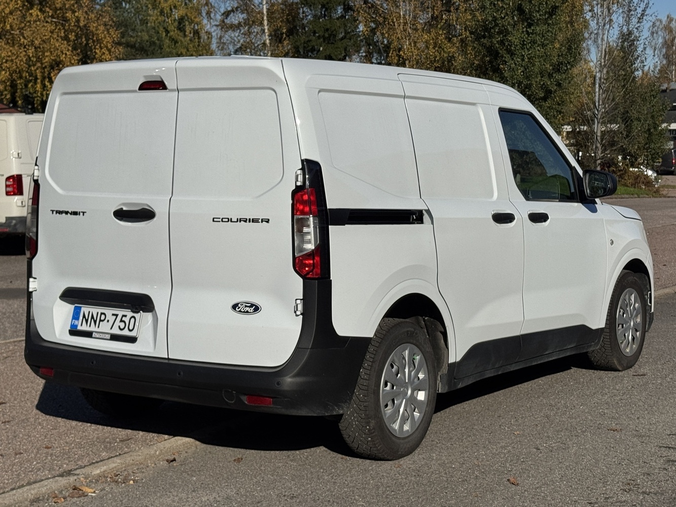 Ford Transit Courier vaihtoauto