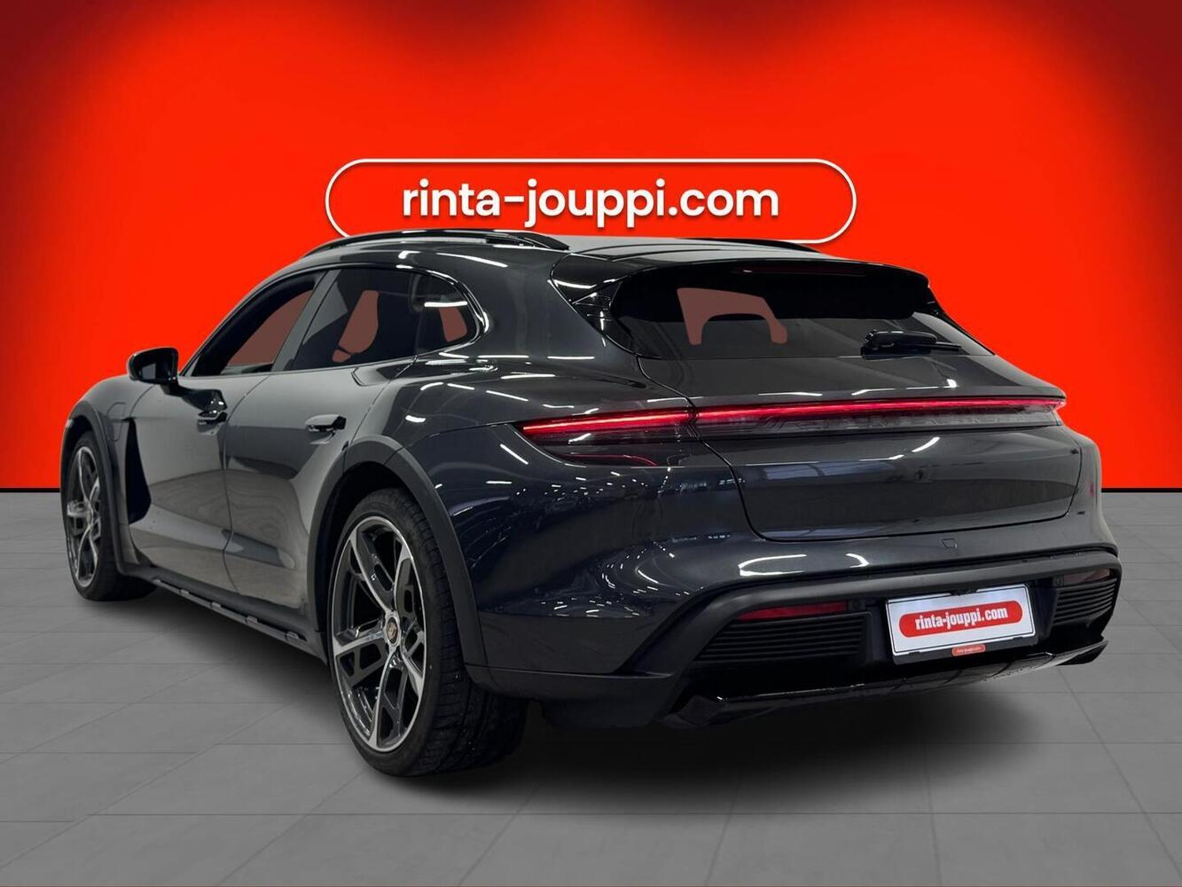 Porsche Taycan vaihtoauto