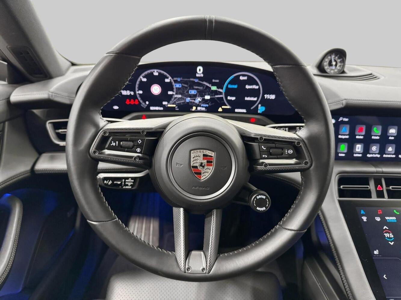 Porsche Taycan vaihtoauto