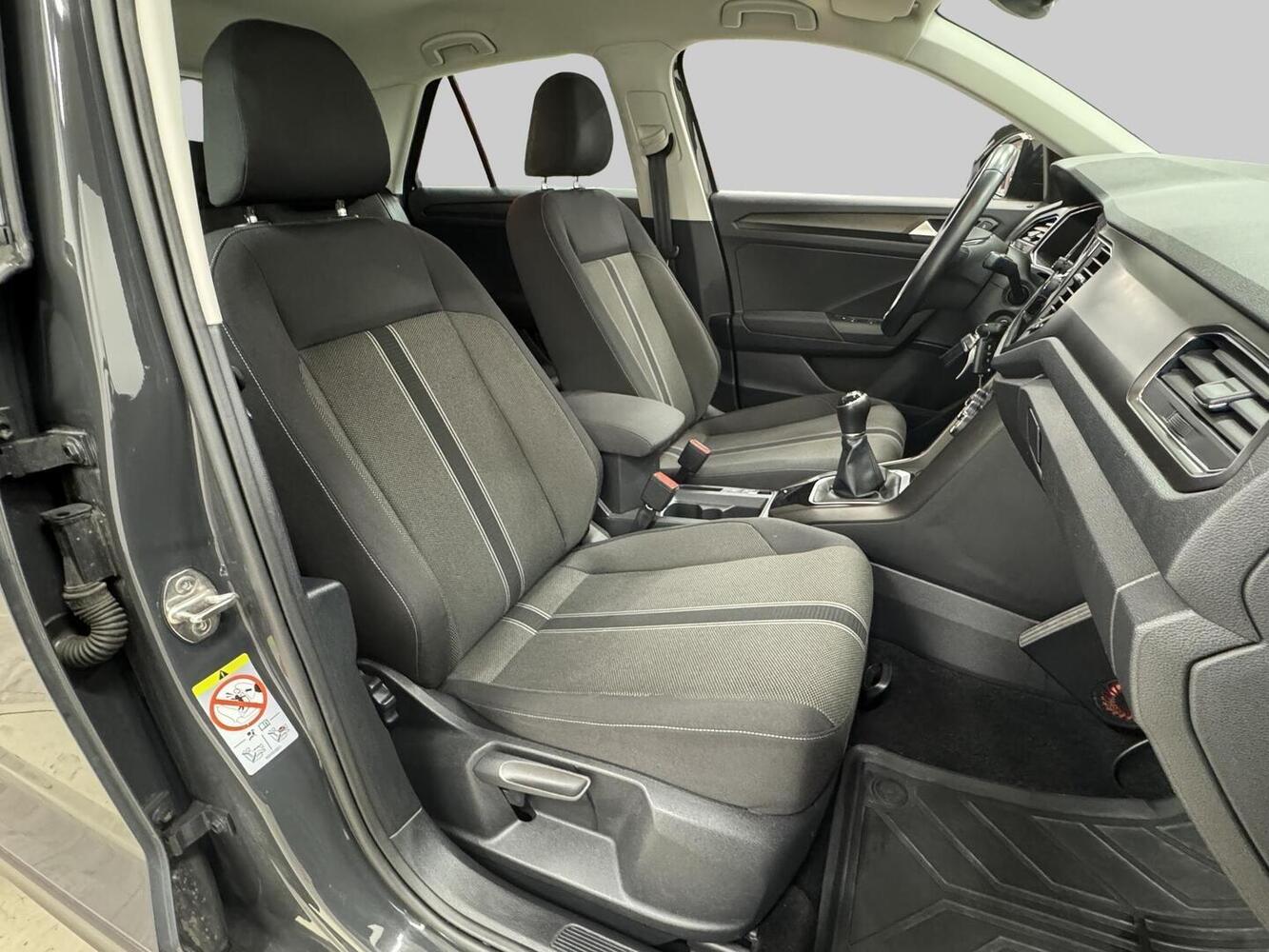 Volkswagen T-Roc vaihtoauto