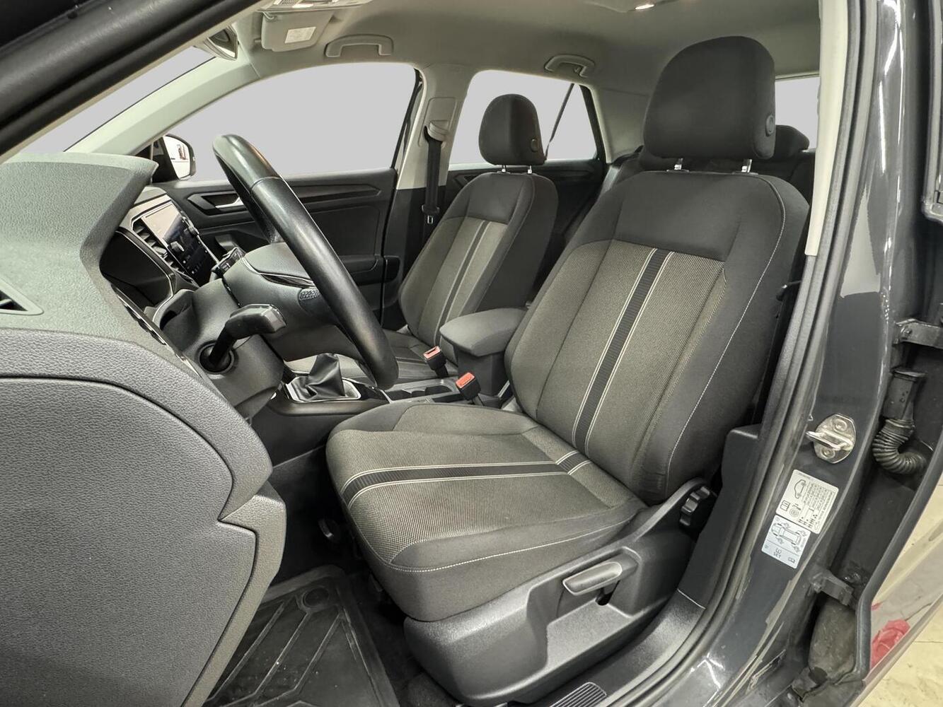 Volkswagen T-Roc vaihtoauto