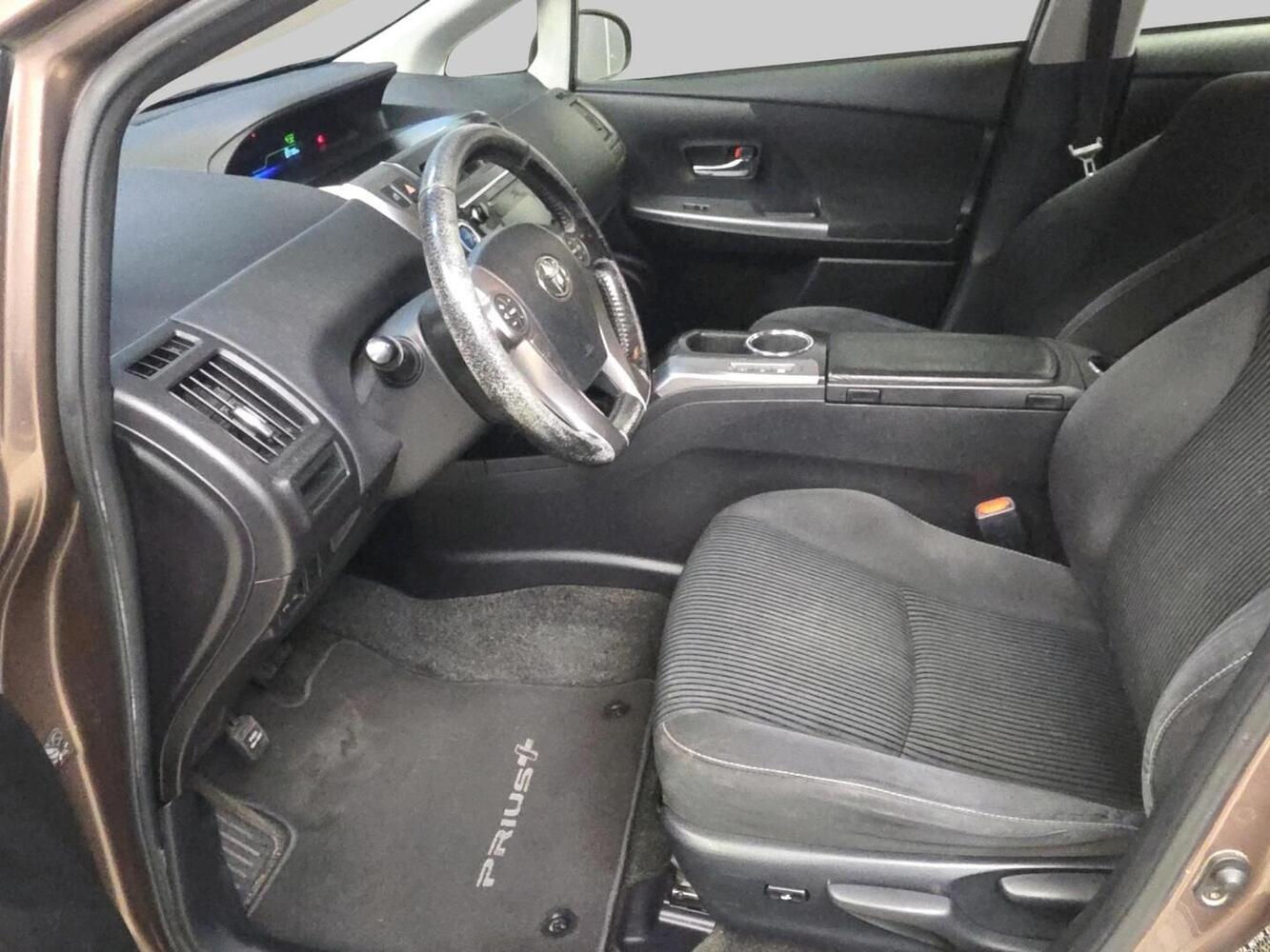 Toyota Prius+ vaihtoauto