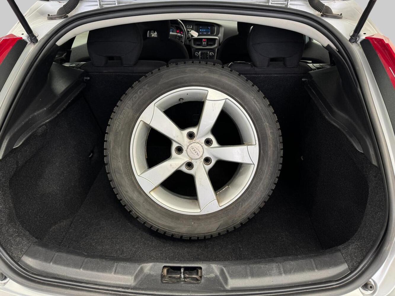 Volvo V40 vaihtoauto
