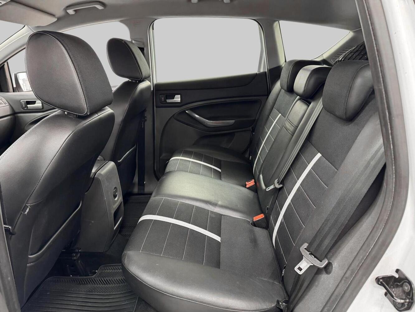Ford Kuga vaihtoauto