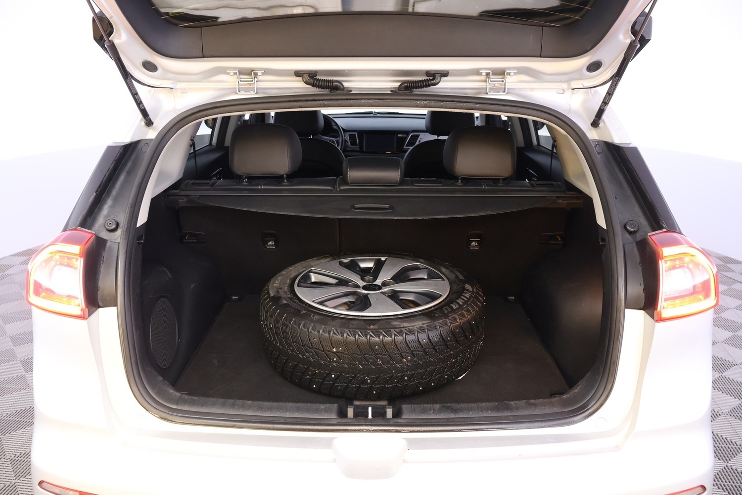Kia Niro vaihtoauto