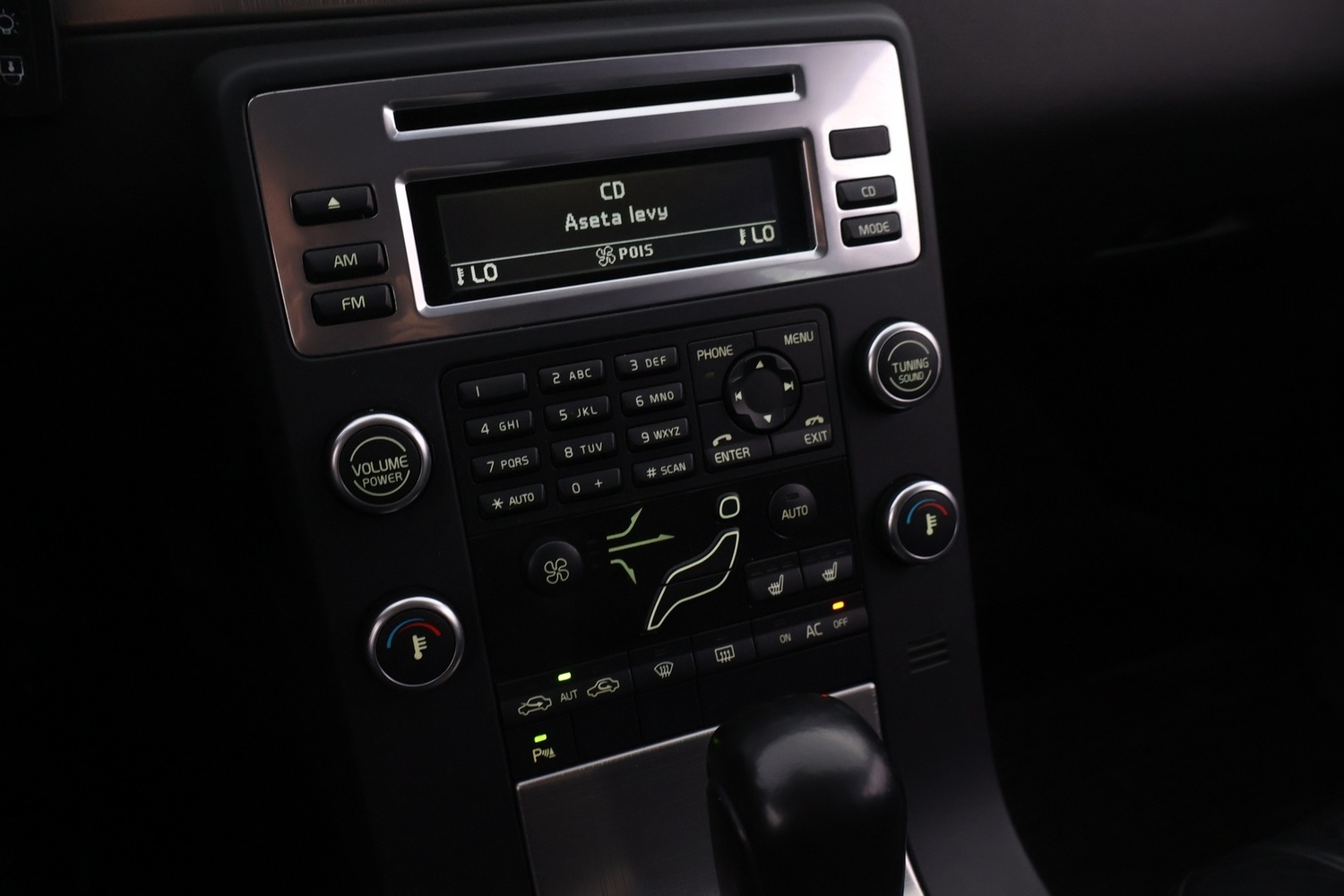 Volvo V70 vaihtoauto