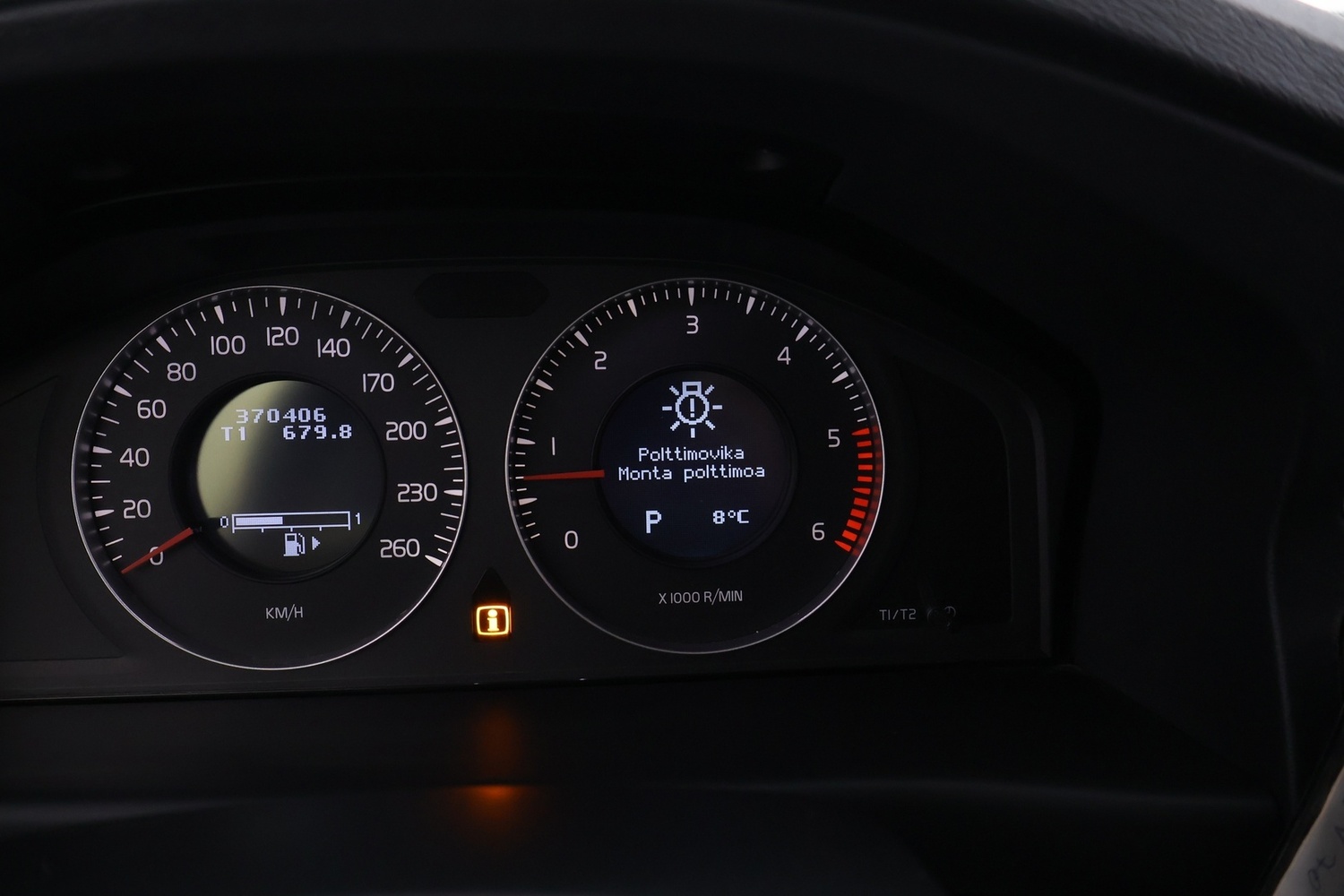 Volvo V70 vaihtoauto