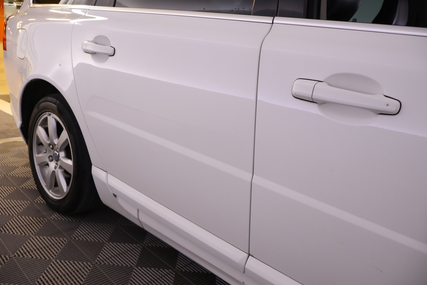 Volvo V70 vaihtoauto
