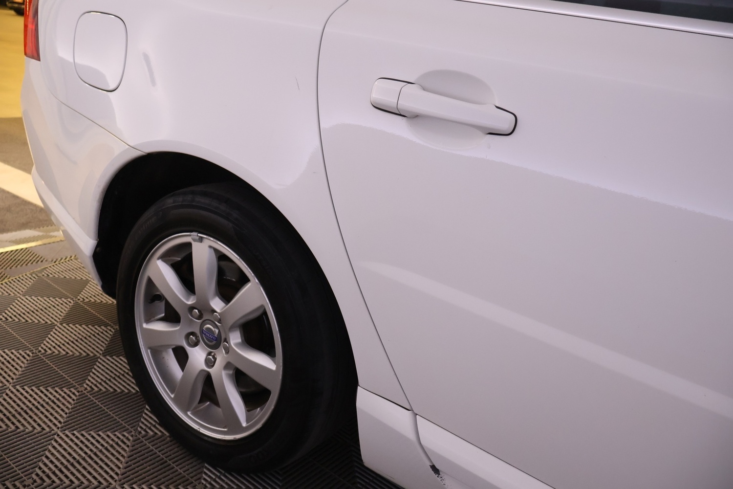 Volvo V70 vaihtoauto