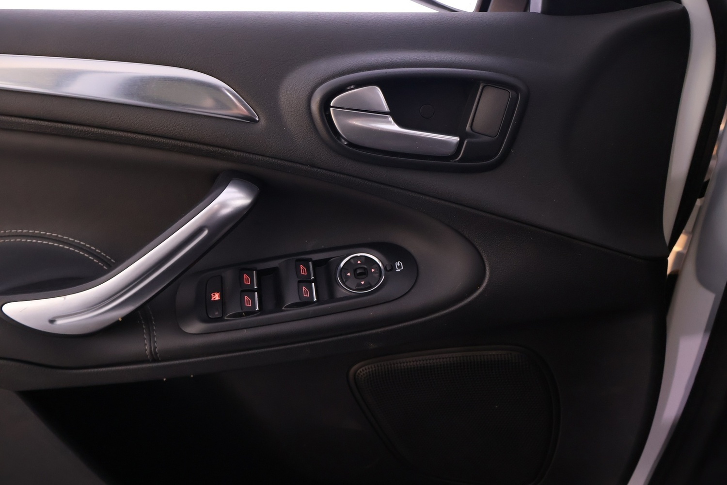 Ford S-MAX vaihtoauto