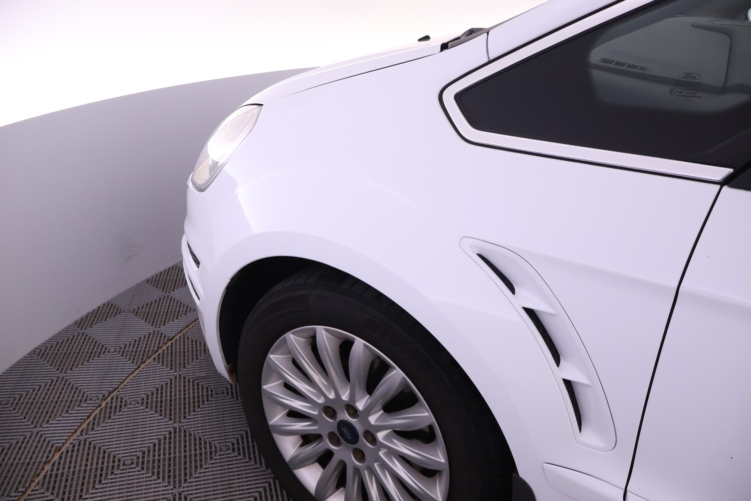 Ford S-MAX vaihtoauto