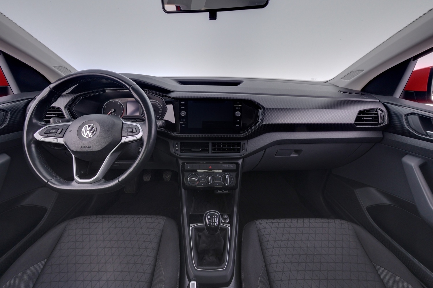 Volkswagen T-Cross vaihtoauto