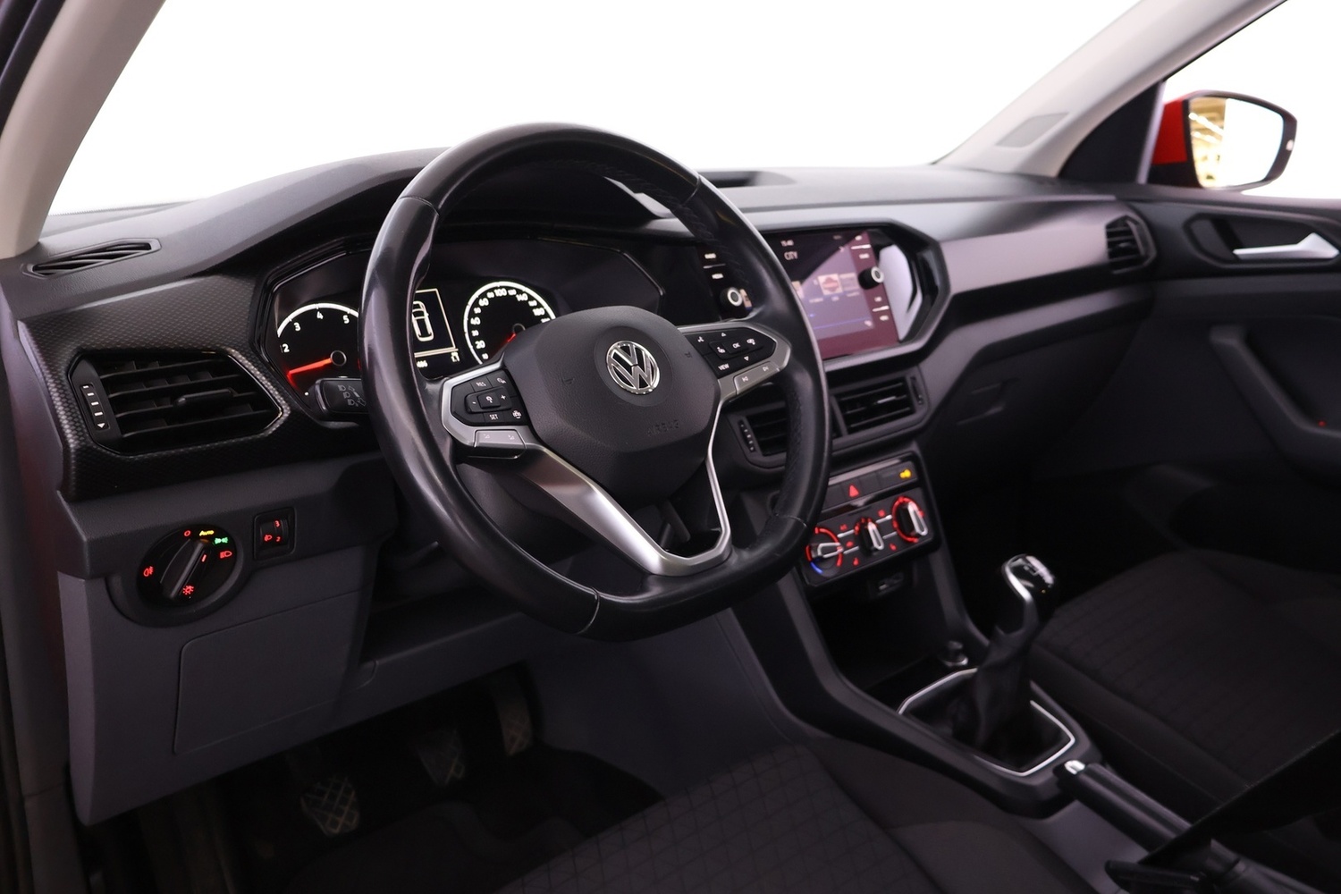Volkswagen T-Cross vaihtoauto