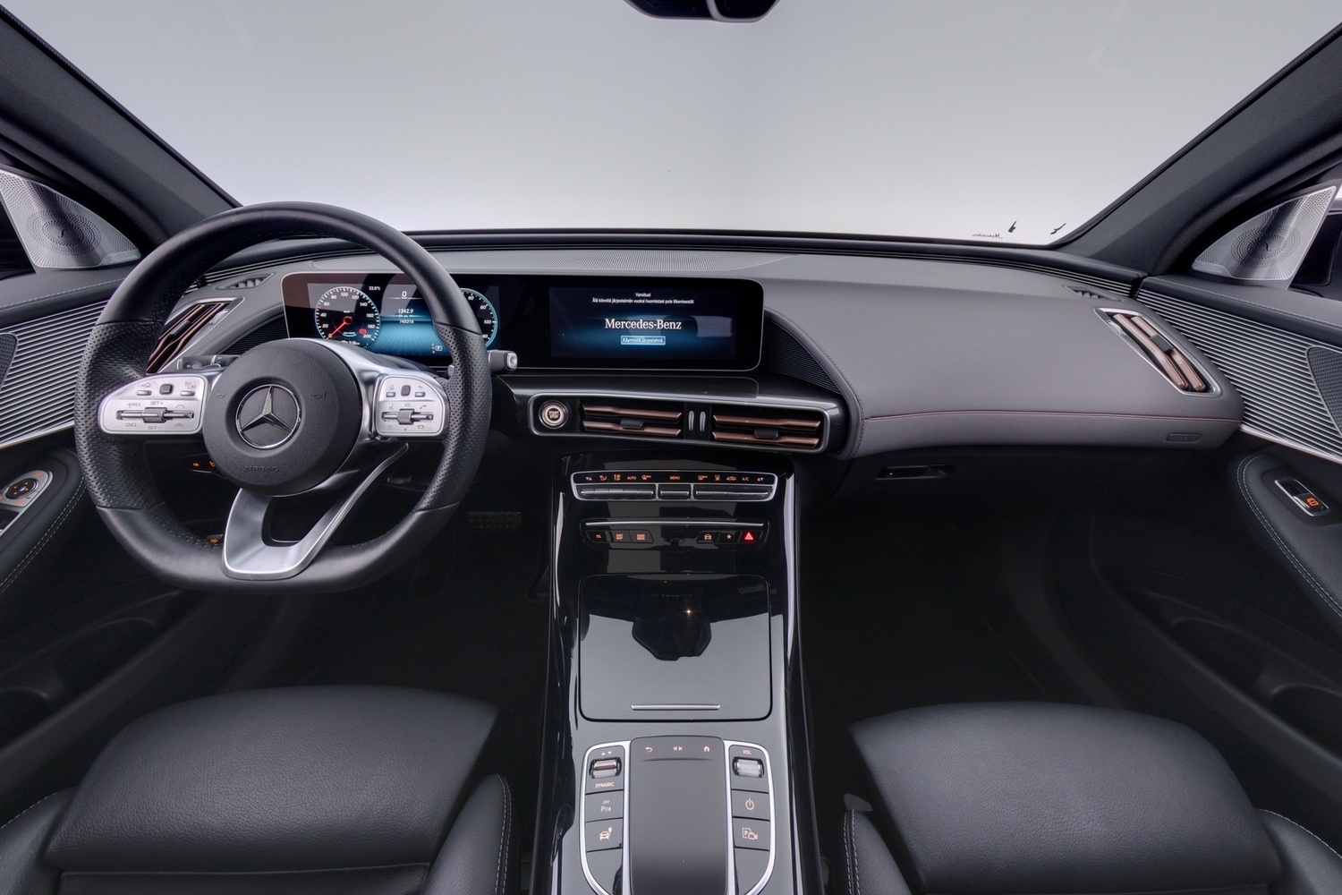 Mercedes-Benz EQC vaihtoauto