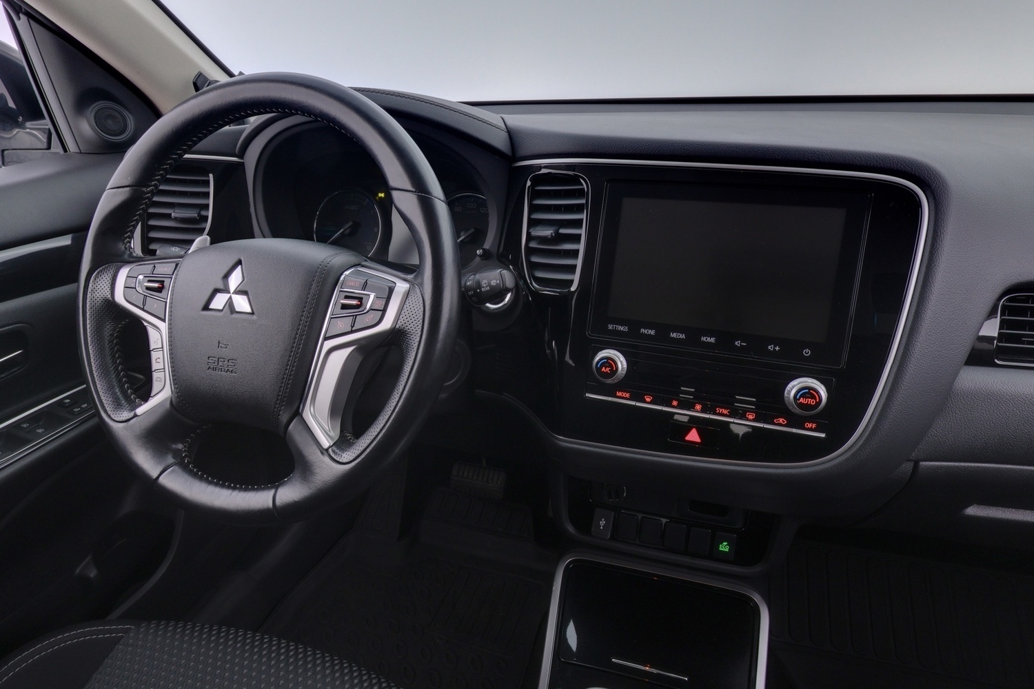 Mitsubishi Outlander PHEV vaihtoauto