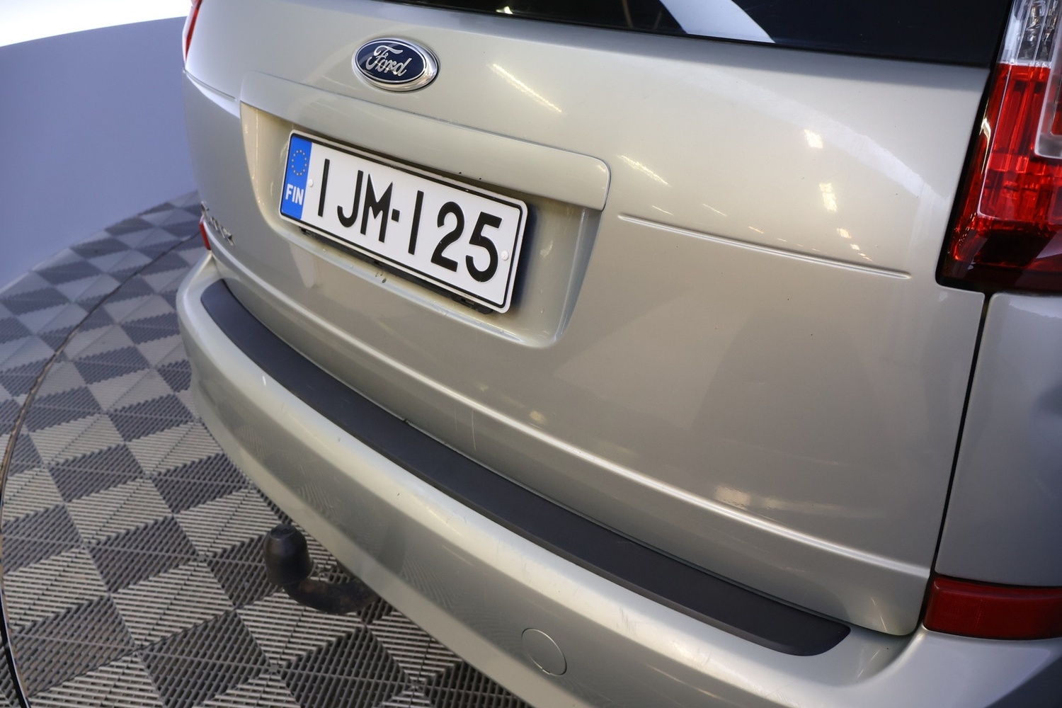 Ford C-MAX vaihtoauto
