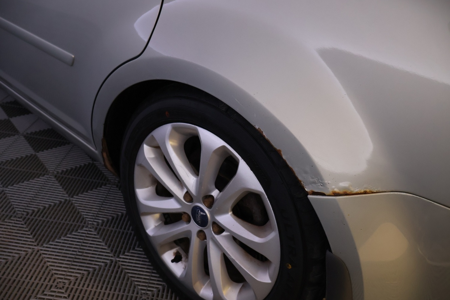 Ford C-MAX vaihtoauto