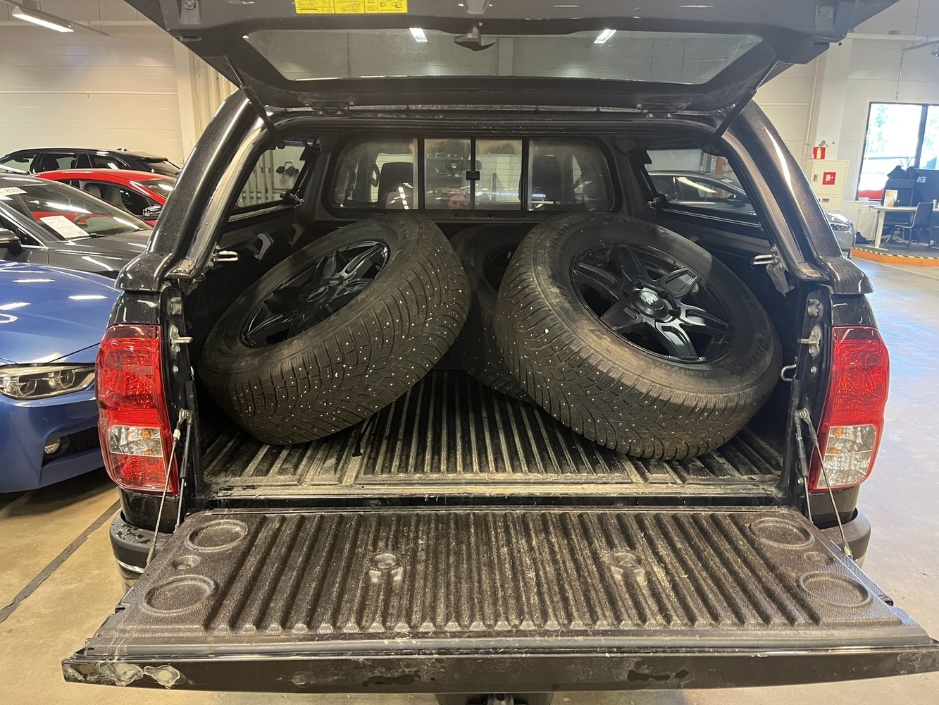 Toyota Hilux vaihtoauto