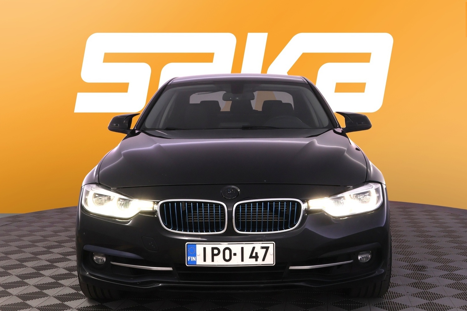 BMW 330 vaihtoauto