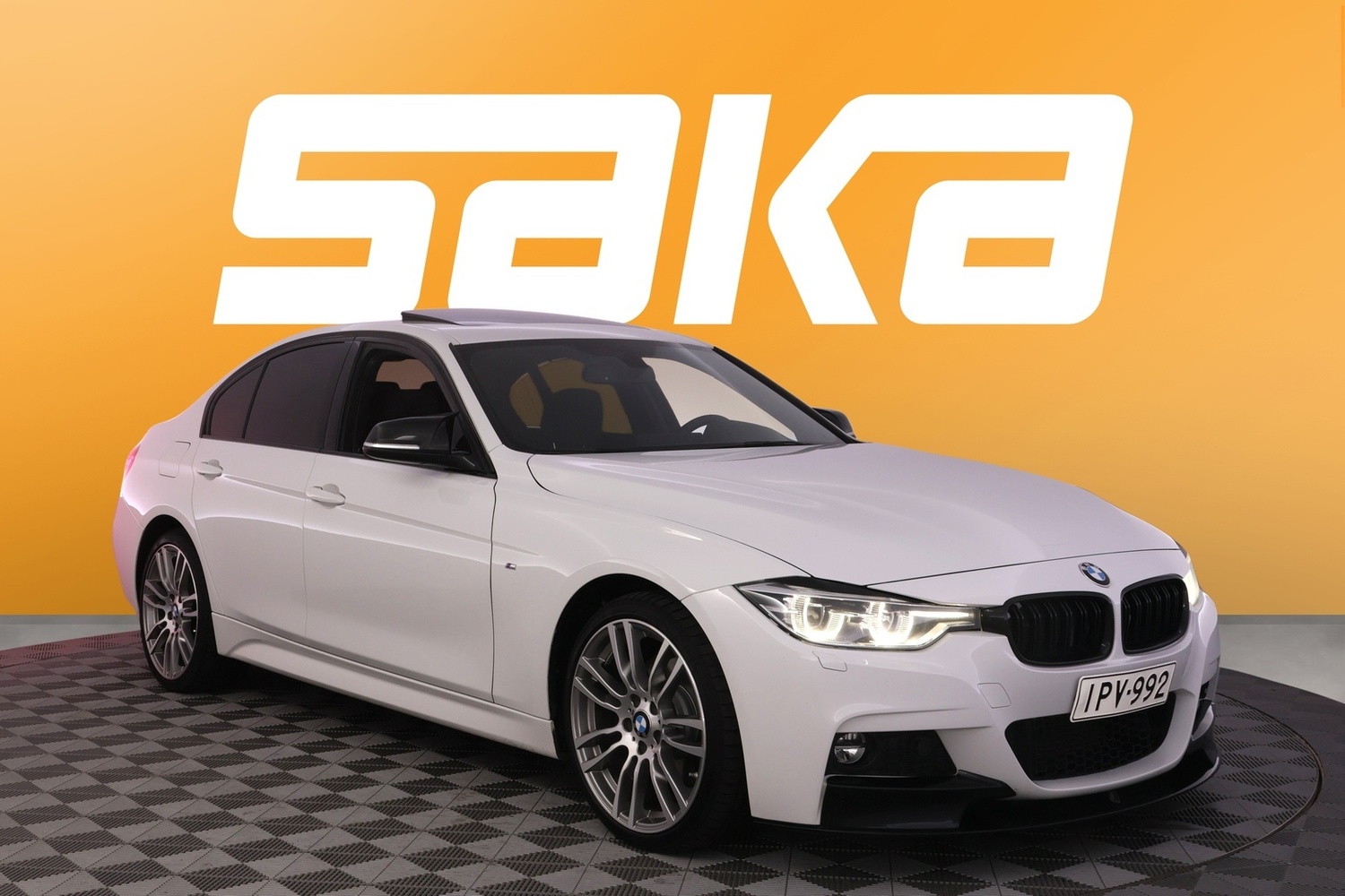 BMW 330 vaihtoauto