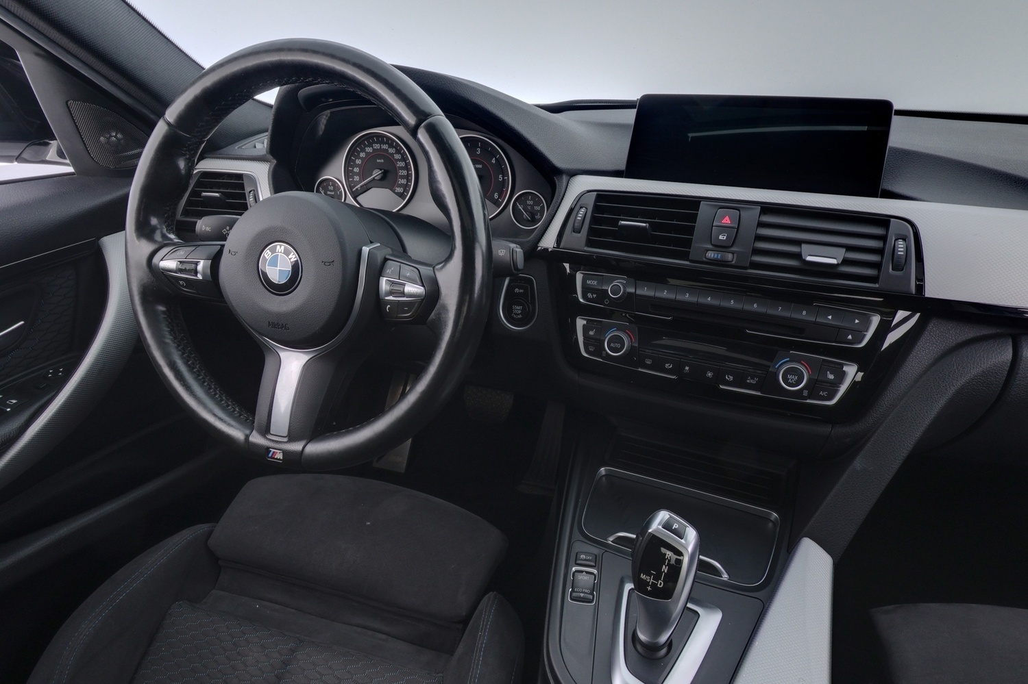 BMW 330 vaihtoauto
