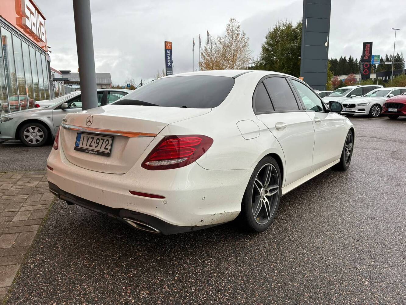 Mercedes-Benz E vaihtoauto